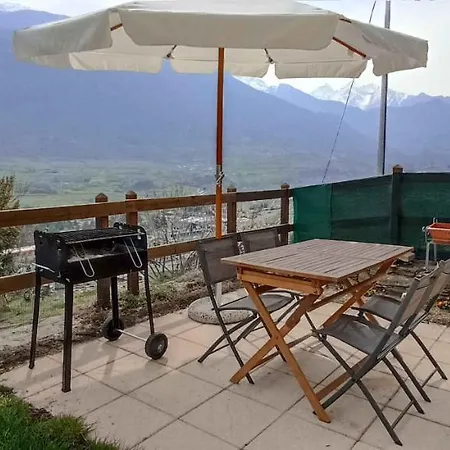 Casa Alpina - Sarre アパート